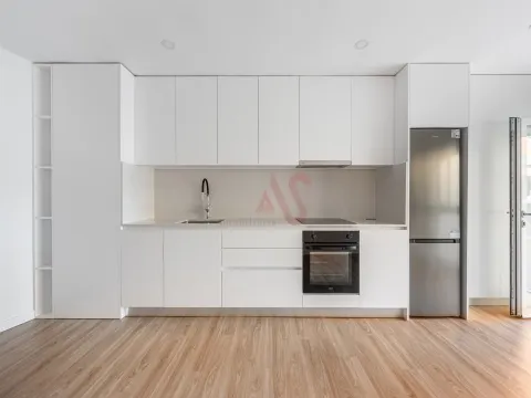 Apartamento T1 totalmente renovado, em Barco, Taipas, Guimarães