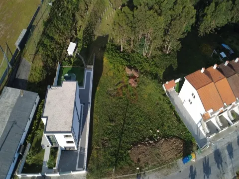 Terreno para construção com 2.525,39 m2, em Barrosas (Santo Estêvão), Lousada