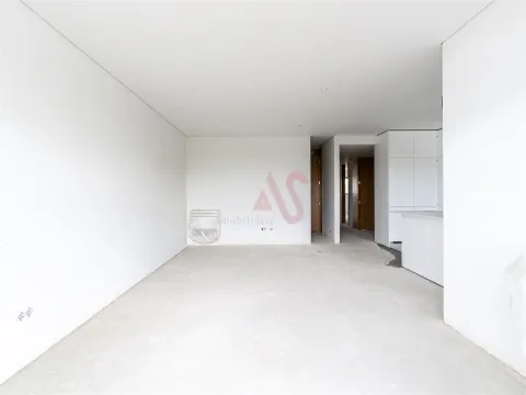 Apartamento T1 com varanda localizado no empreendimento Alta Vista
