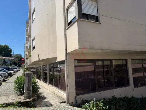 Loja em Fermentões, Guimarães – excelente oportunidade de investimento