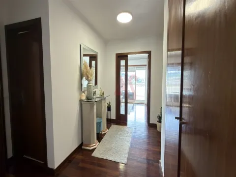 Appartement de 2 chambres à louer à Santa Eulália, Vizela