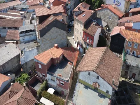Andar de Moradia Duplex T5 no Coração de Guimarães