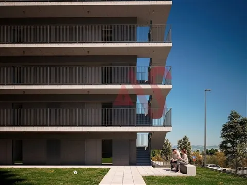 0 bedroom apartment inserted in the Monte da Virgem Flats development in Vila Nova de Gaia