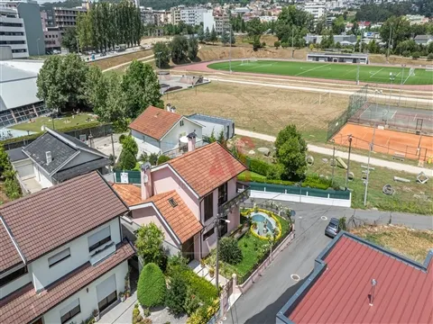 Moradia Individual T3 com Jardim - Margaride, Centro de Felgueiras