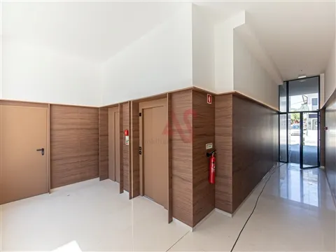 Apartamento T3 Mobilado e Equipado no Centro da Vila de Lousada