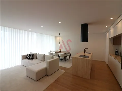 Apartamento T3 Mobilado e Equipado no Centro da Vila de Lousada
