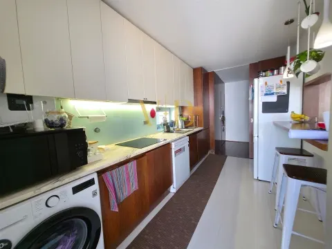 T2 com garagem Póvoa de Varzim – conforto, localização e luminosidade