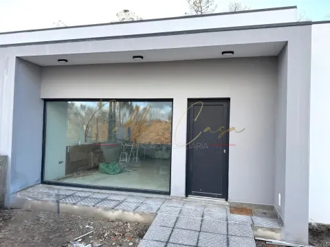 Moradia Geminada T3+1