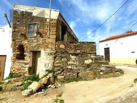 Moradia para Restaurar T0