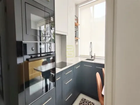 Apartamento T1 com  terraço em Leça da Palmeira