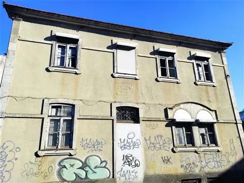 vivienda Desocupada 6 habitaciones