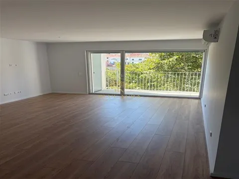 Apartamento T2 novo a 300m da estação de Metro Nasoni
