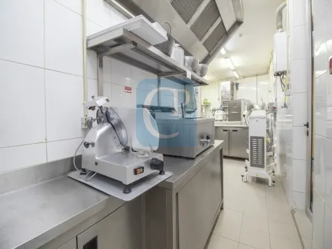 Hot Bread and Confectionery in the Center of Matosinhos