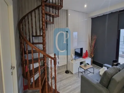 Apartamento T2 Duplex equipado e mobilado em Vila Nova de Gaia