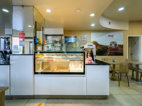 Café mobilado e equipado, em Vila Nova de Gaia