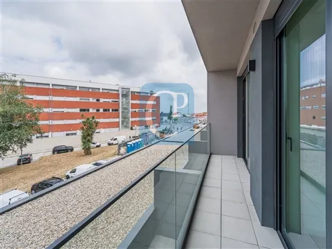 Apartamento T1 Kit novo no Empreendimento Agra Campus 3