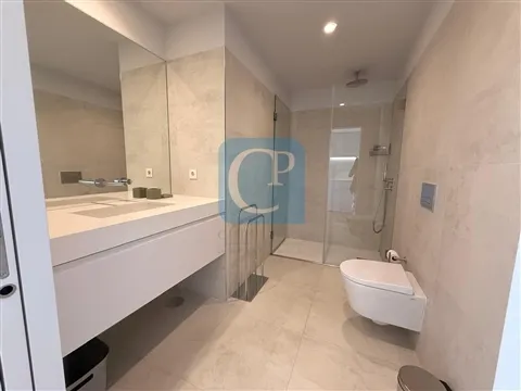 Apartamento T0 novo perto do Jardim de Arca d´Água, Porto
