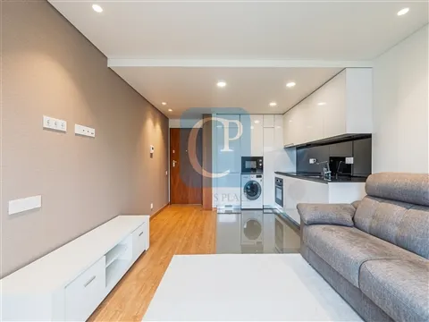 1 Bedroom Kit Apartment, in Asprela Domus I, to Hospital S. João