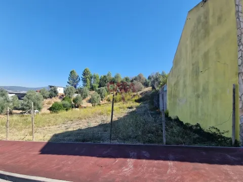 Lote de Terreno 3 habitaciones