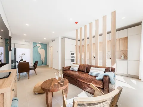 2 Bedrooms - Apartment - Sé and São Pedro - Faro