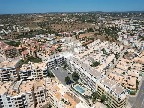 2+1 Quartos - Apartamento - Lagos