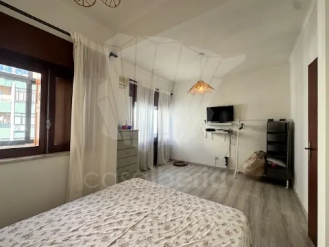 1 Bedroom - Apartment - Setúbal