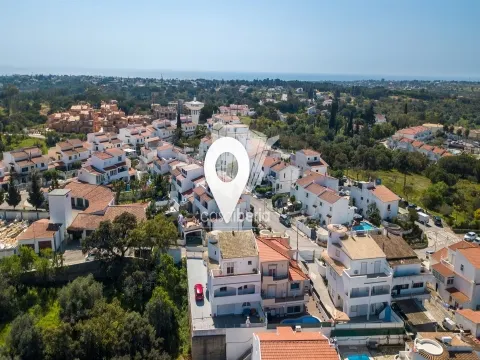 Exclusivo - 3 Quartos - Moradia Geminada - Porches - Lagoa