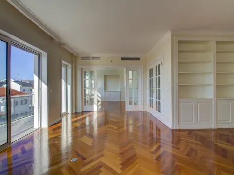 Apartamento T3 DUPLEX - Celas - Coimbra/Venda