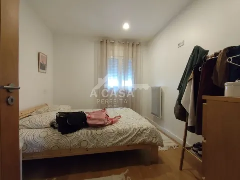 Moradia T3 Térrea com pátio