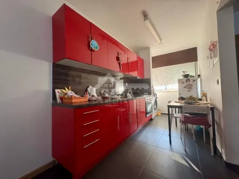 Apartamento T3 com varanda