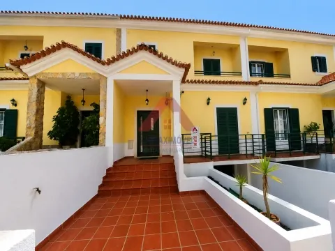 Maison 4 Chambre(s)