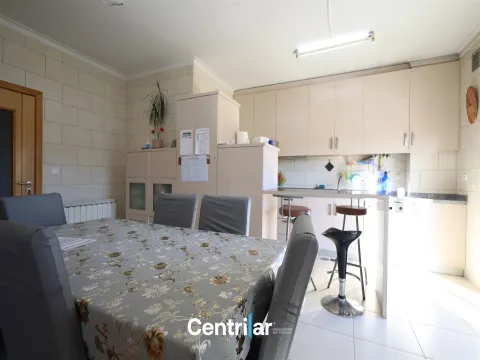 Apartamento Duplex T3+2,  de 193 m², no centro de Mangualde com vistas panorâmicas