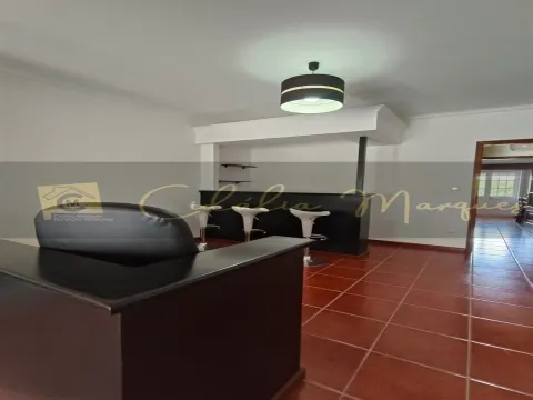 Maison dans village 4 Chambre(s)