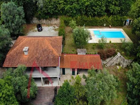 Exklusiver Bauernhof in Santa Marta de Bouro – Oase der Ruhe und des natürlichen Charmes