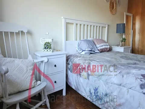 Apartamento T3 com 3 frentes, varandas e garagem fechada – Amares