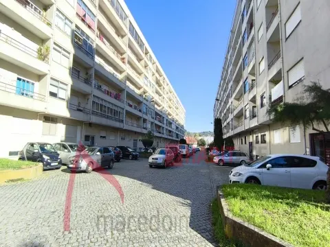 3-Bedroom Apartment for Sale in São Vitor, Braga.