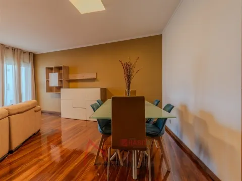 Apartamento T4 Mobilado à Venda em São Vicente, Braga