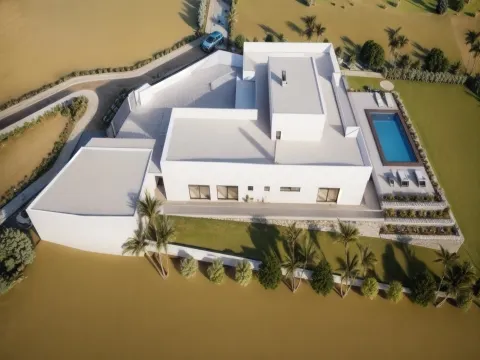 Moradia de Luxo com Vista Privilegiada Perto do Monterei Golf