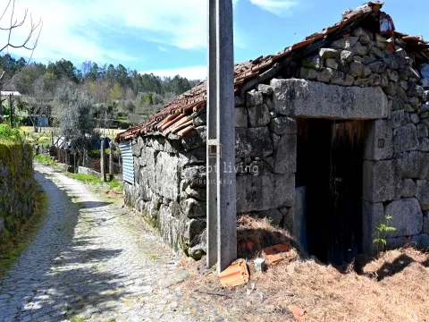 Moradia para Restaurar T2