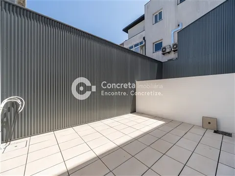 Apartamento T0 novo com pátio no centro de Braga
