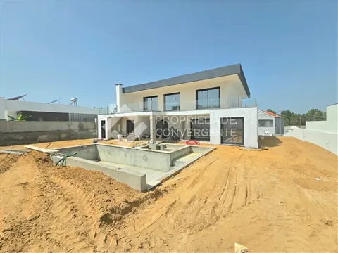 Moradia Isolada T5