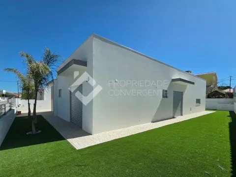 Moradia T4 Isolada com piscina - Azeitão