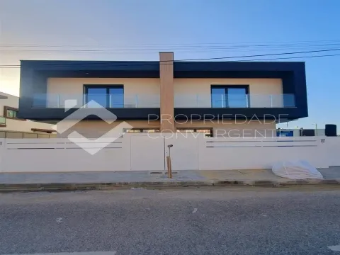 Moradia T3 - Fernão Ferro, Pinhal do General