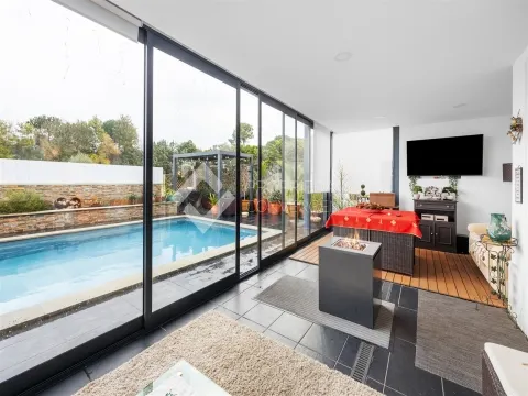 Detached Luxury 4 bedroom villa - Azeitão