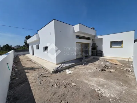 Moradia Isolada T3 - Pinhal do General