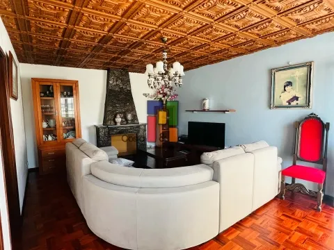 Maison jumelée 5 Chambre(s)