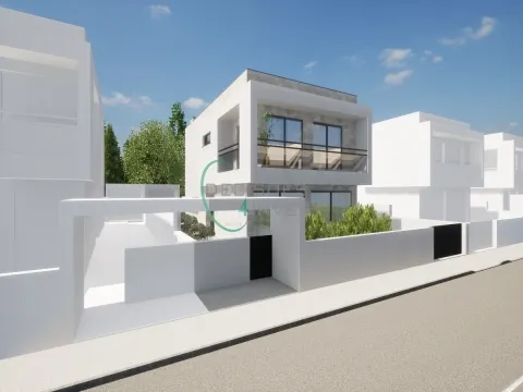Moradia T4 Duplex - Esgueira - Nova Construção