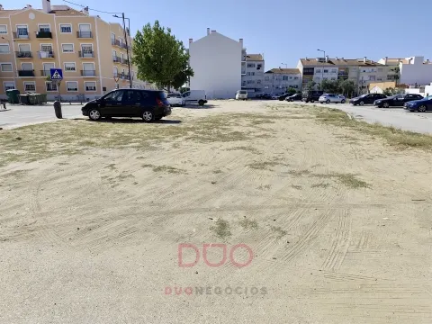 Terreno Construção de Prédio à venda no Pinhal Novo