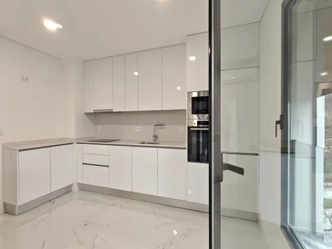 T2 novo, pronto a habitar em Tondela