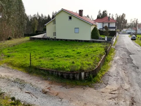 Grundstück